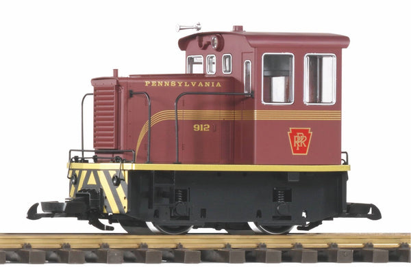 General Electric 25 Ton Diesel Switcher by Piko in G Scale