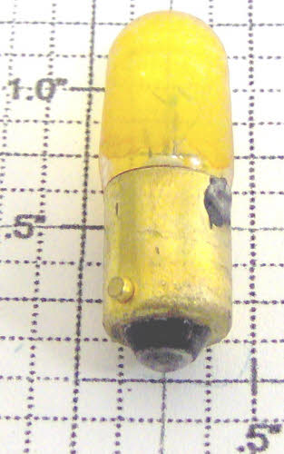 Lionel 1843Y 24 Volt Bayonet Base Translucent Yellow Light Bulb