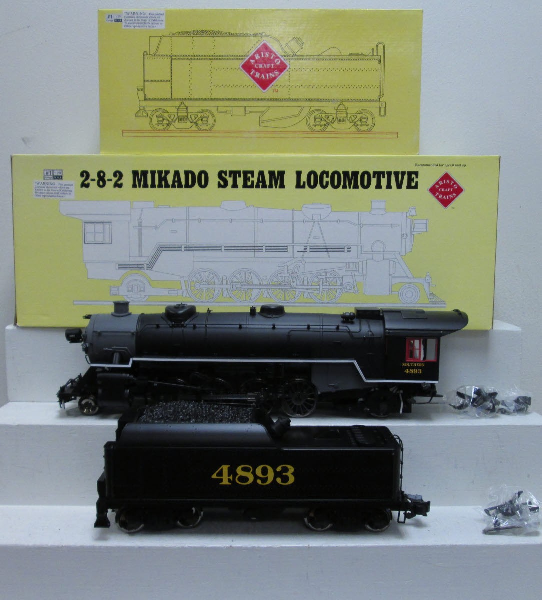 Aristo-Craft 21506 Southern Mikado 2-8-2 Steam Locomotive & Tender