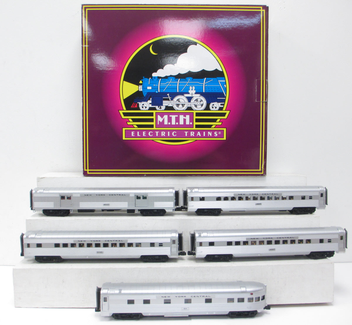 MTH 20-65182 O NYC 70' Streamlined Ribbed Sided Passenger Car Set (Set of 5)