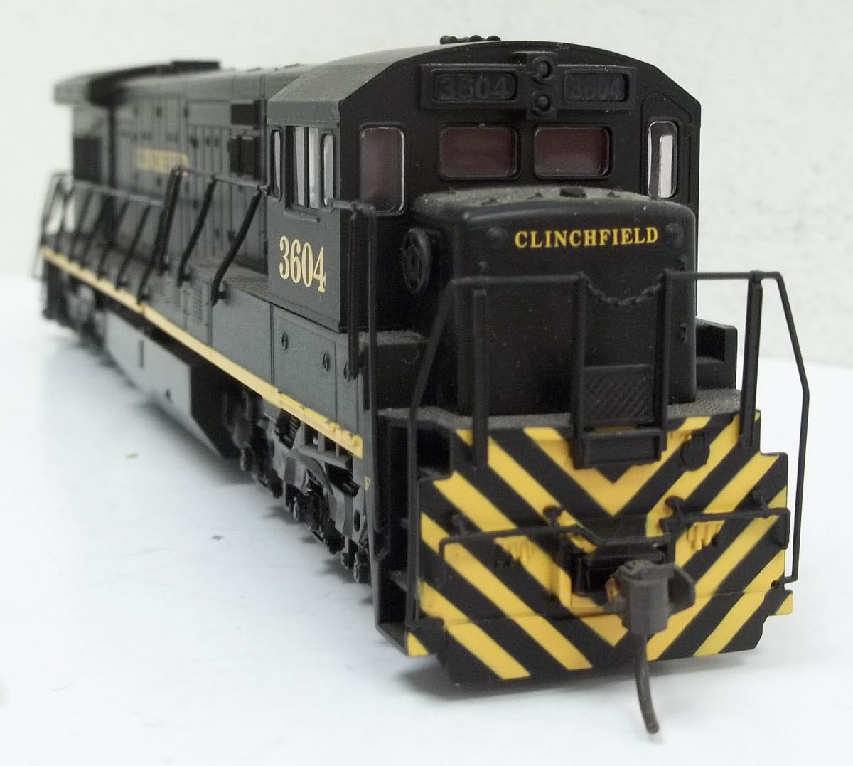 Atlas 8508 HO Scale Clinchfield U36C Diesel Locomotive #3604