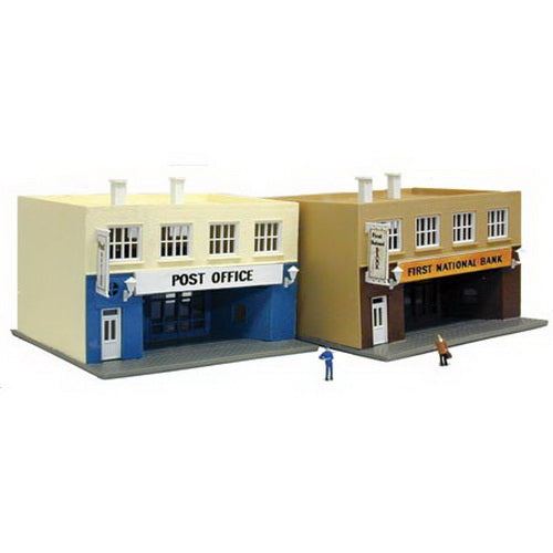 Model Power 2587 N Post Office & Bank Built Up Lighted W/2 Hand Painted Figures