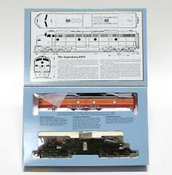 Proto 2000 8199 HO Southern Pacific E8/9 Diesel Locomotive #6052