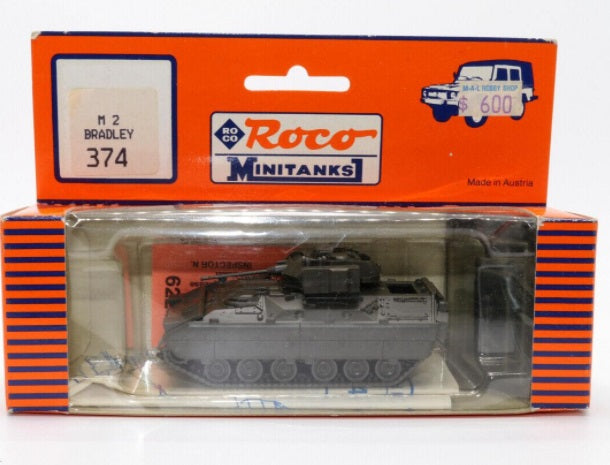 Roco 374 1:87 Minitanks M2 Bradley – Trainz