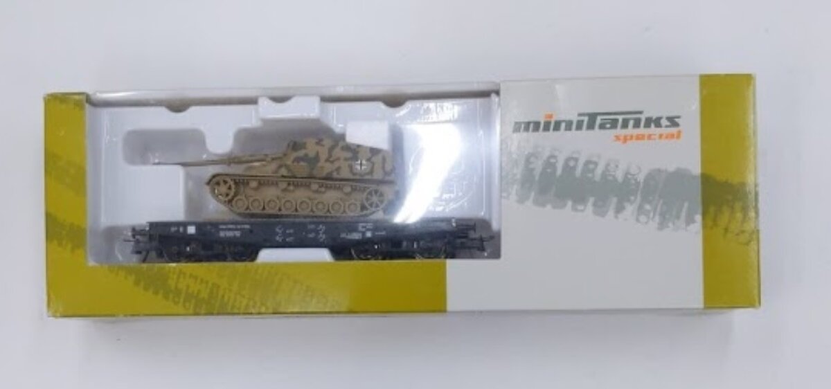 Roco 766 HO Minitanks WW2 German Ferdinand Tank Rail Car DRG