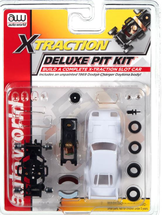 Auto World TRX110 X-Traction Deluxe Pit Kit With 1969 Dodge Charger Daytona Body