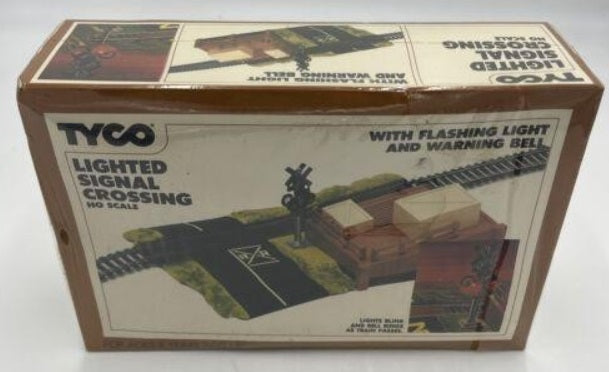 Tyco 937 HO Lighted Signal Crossing W/Flashing Light & Warning Bell