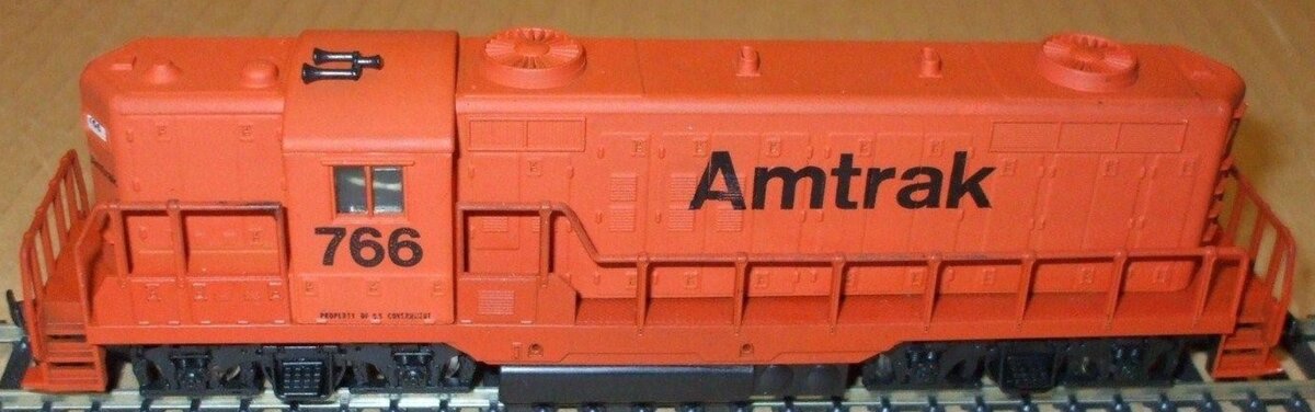 AHM HO EMD Orange Amtrak Diesel Locomotive # 766