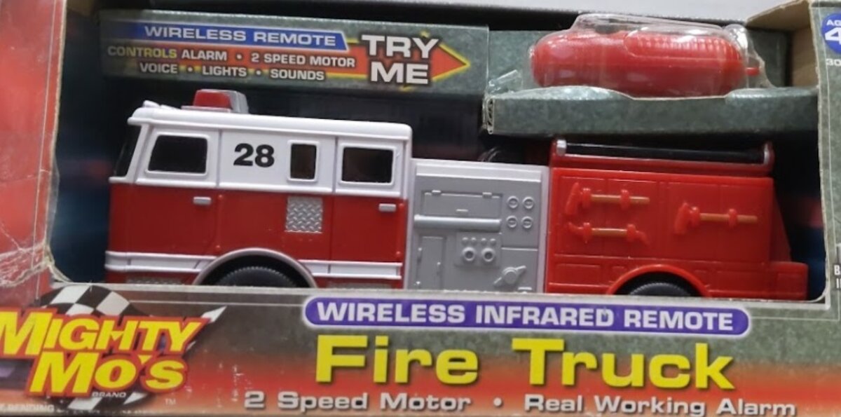 Mighty Mo''s 30062  Fire Truck No. 28 Wireless Infrared Remote