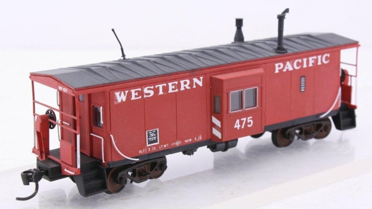 Walthers HO Western Pacific RTR Caboose Bay Window # 475