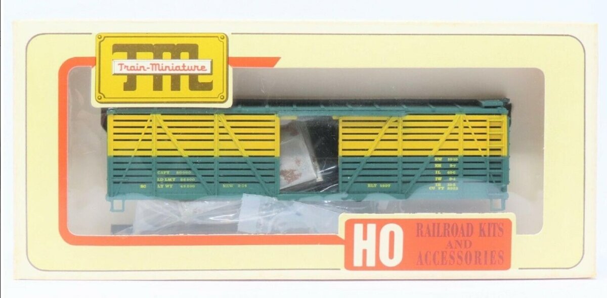 Train Miniature 8078 HO North Western Livestock Express 40' Wood Stock Car Kit