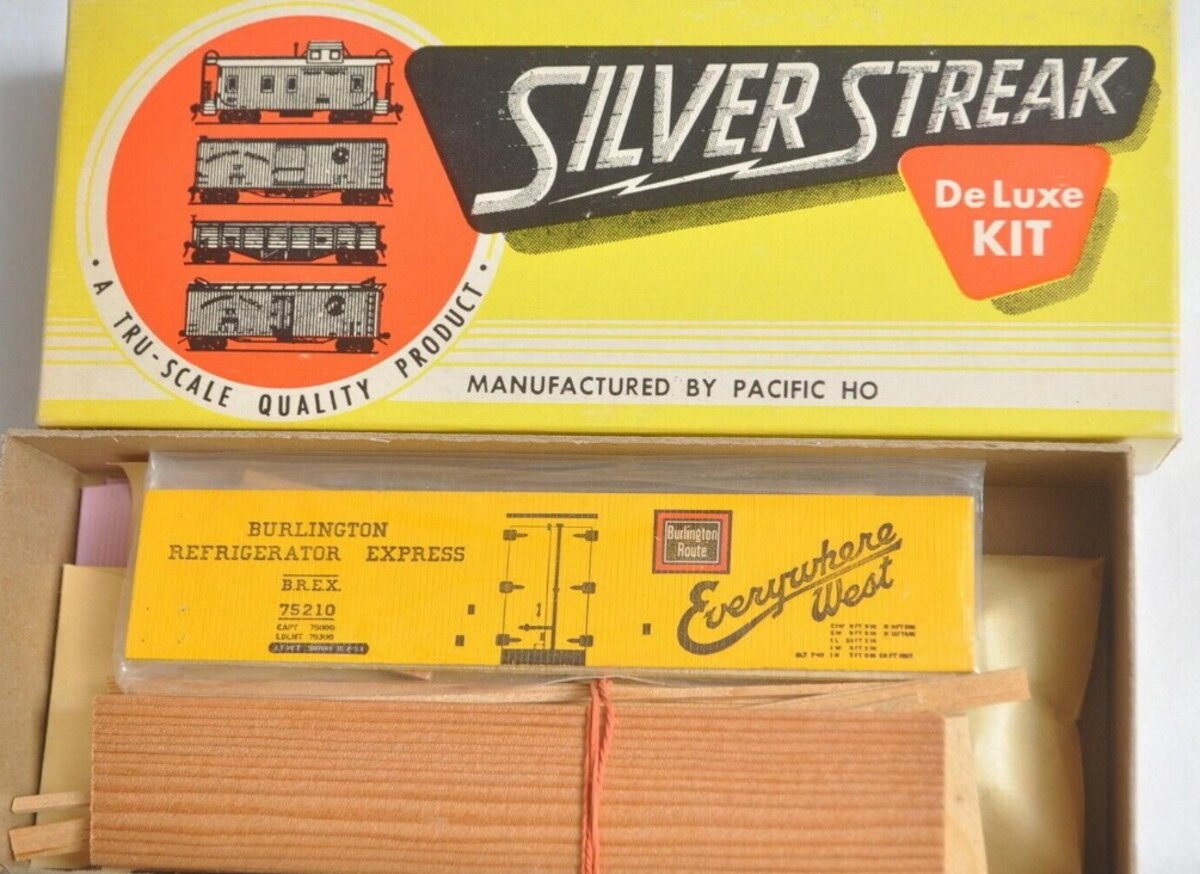 Silver Streak S414-345 HO Burlington Reefer Craftsman Kit