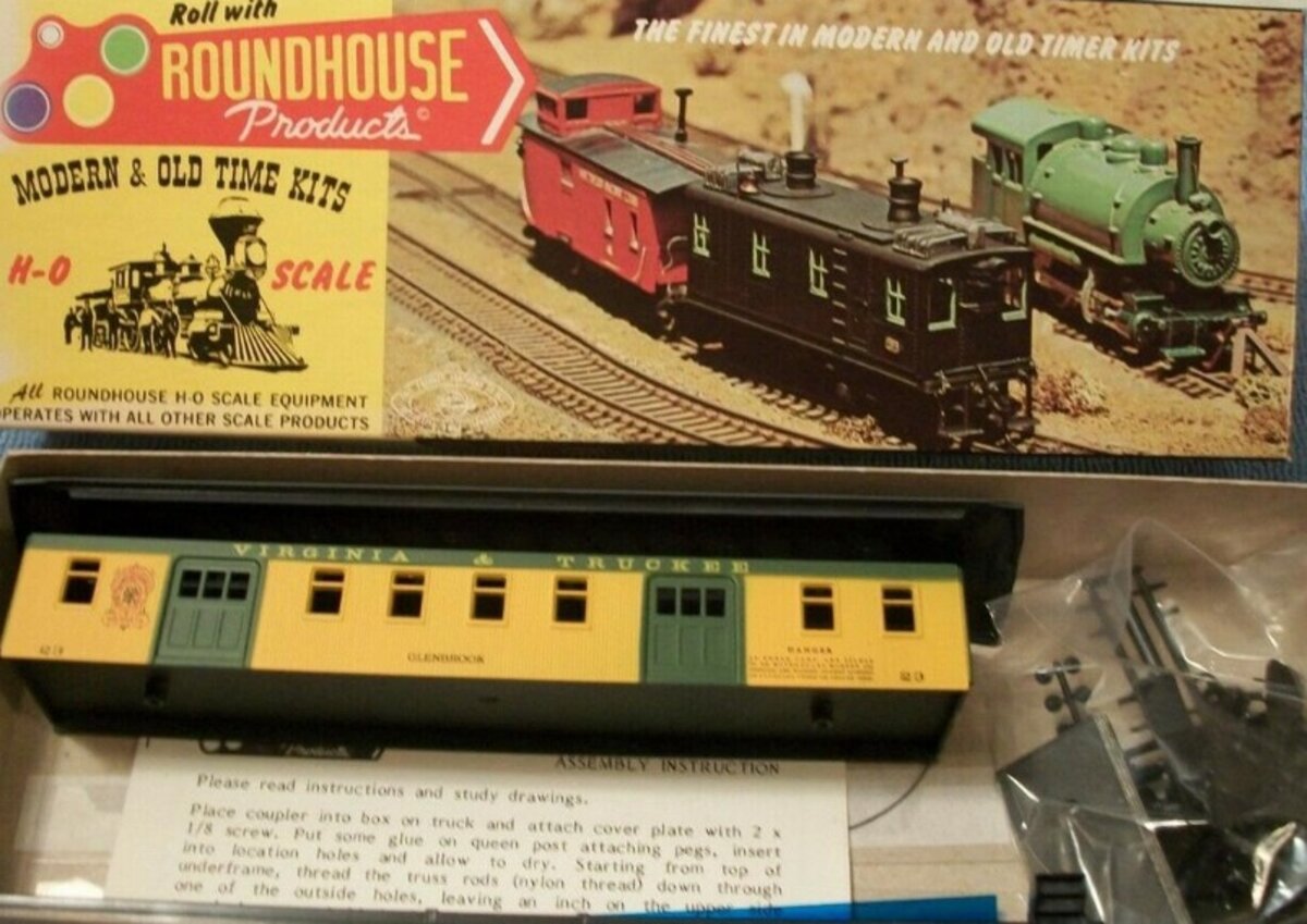 Roundhouse 5027 HO Virginia & Truckee 50' Pullman Baggage Kit