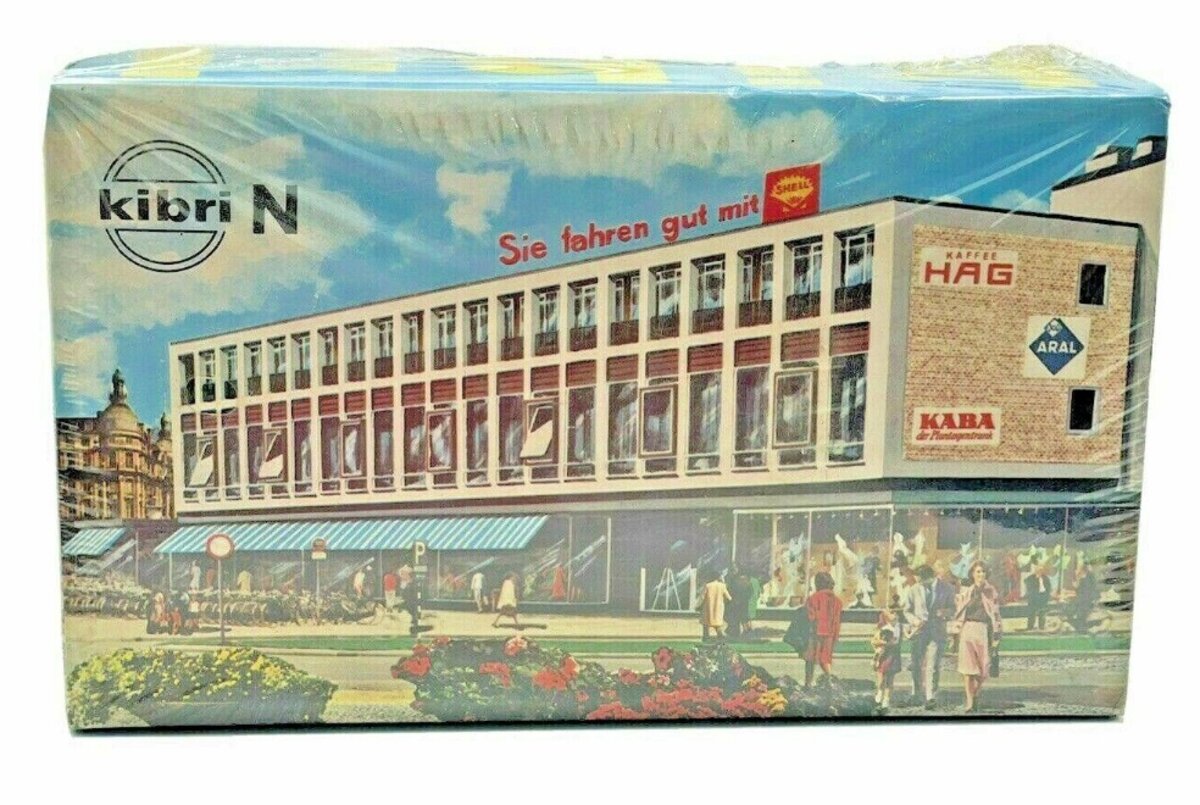 Kibri B-7124 N Scale Department Store Building Kit