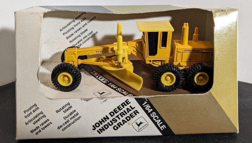 Ertl 5540 1:64 John Deere Industrial Grader