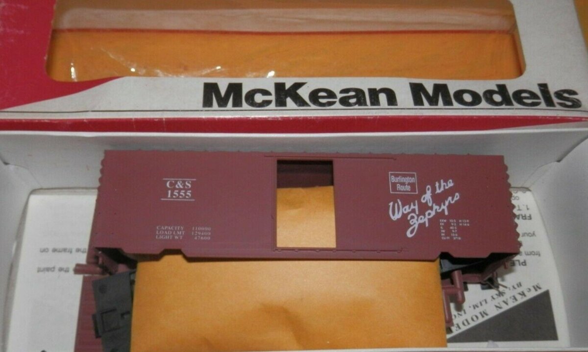 McKean 722 HO C & S PS-1 6'''' Door Car Kit