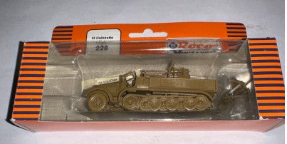 Roco Minitanks 228 HO 1:87 German Wehrmacht Half Track Flak SDKFZ