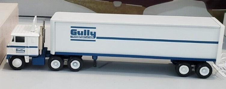 Winross 804 1:64 Gully Transportation White 7000 Tractor Trailer