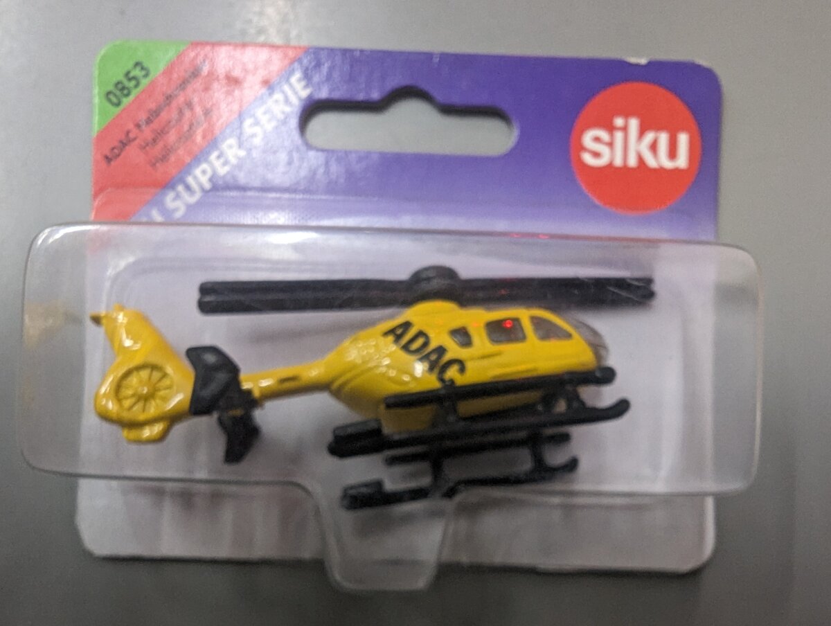 Siku 0853 1:64 Yellow ADAC Helicopter – Trainz