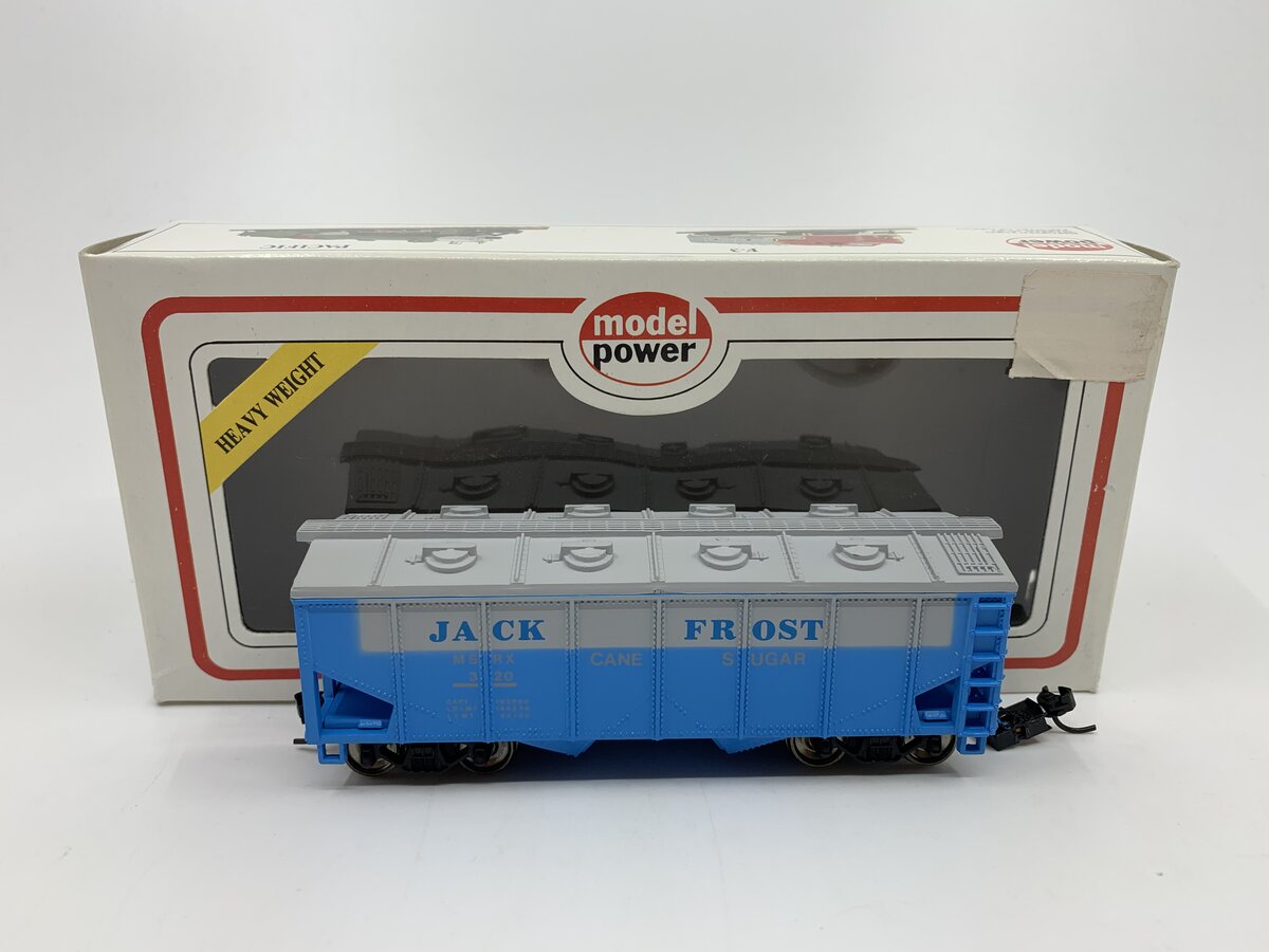 Model Power 8083 HO 36'2-Bay Cvd.Hopper Jack Frost