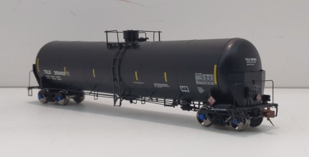 Scale Trains SXT30055 HO TILX Trinity Rail 31,000 Crude Oil Tank Car #350402