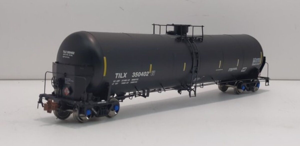 Scale Trains SXT30055 HO TILX Trinity Rail 31,000 Crude Oil Tank Car #350402