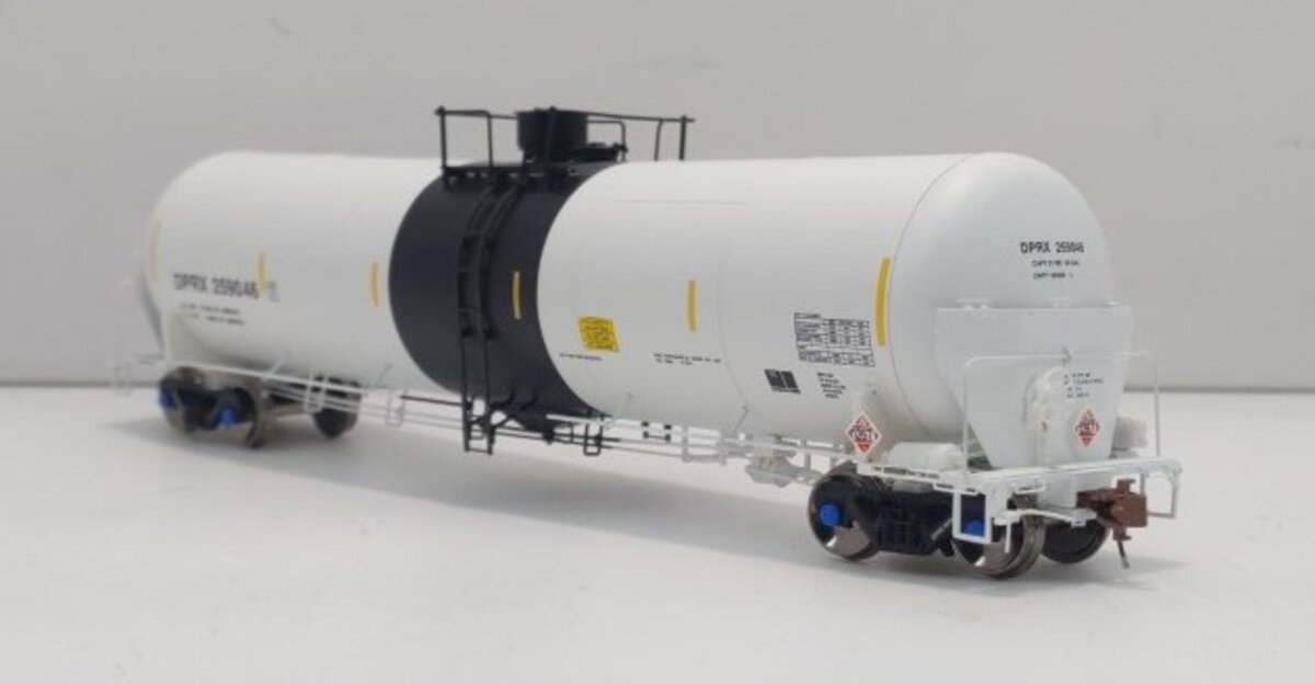 Scale Trains SXT30027 HO DPRX Trinity Rail 31,000 Crude Oil Tank Car #259046