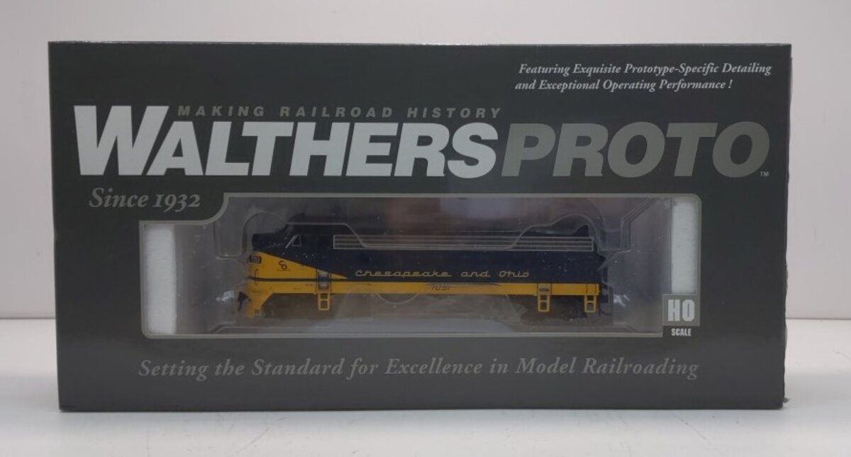 Walthers 920-40915 HO Chesapeake & Ohio EMD F7A with Tsunami® Sound & DCC #7051