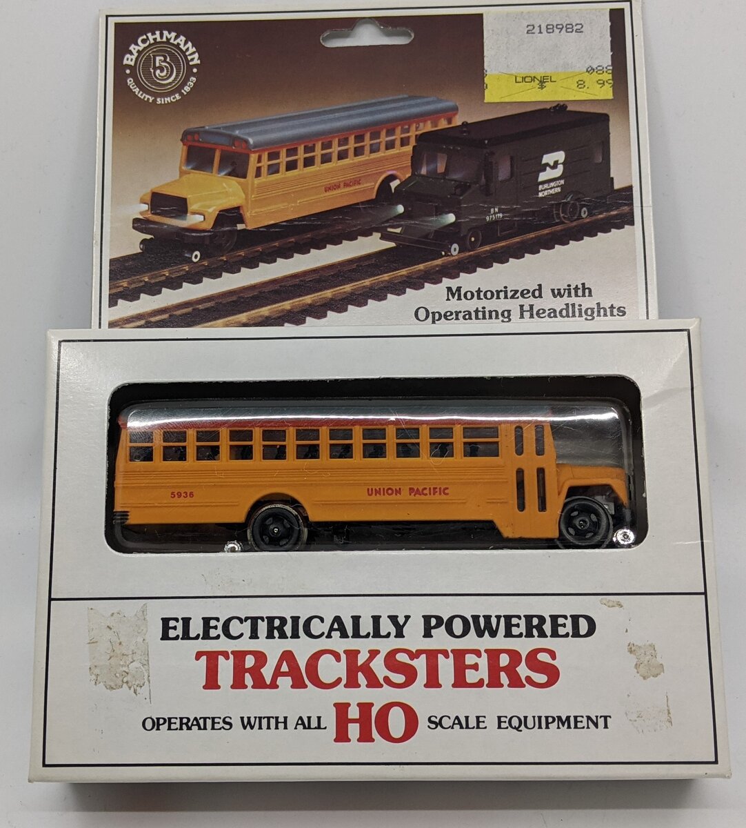 Bachmann 46-1233 HO Scale Union Pacific Electrically Powered Crew Bus # 5936