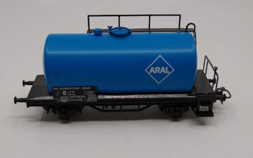 Marklin 4440 HO Scale Aral Tank Car