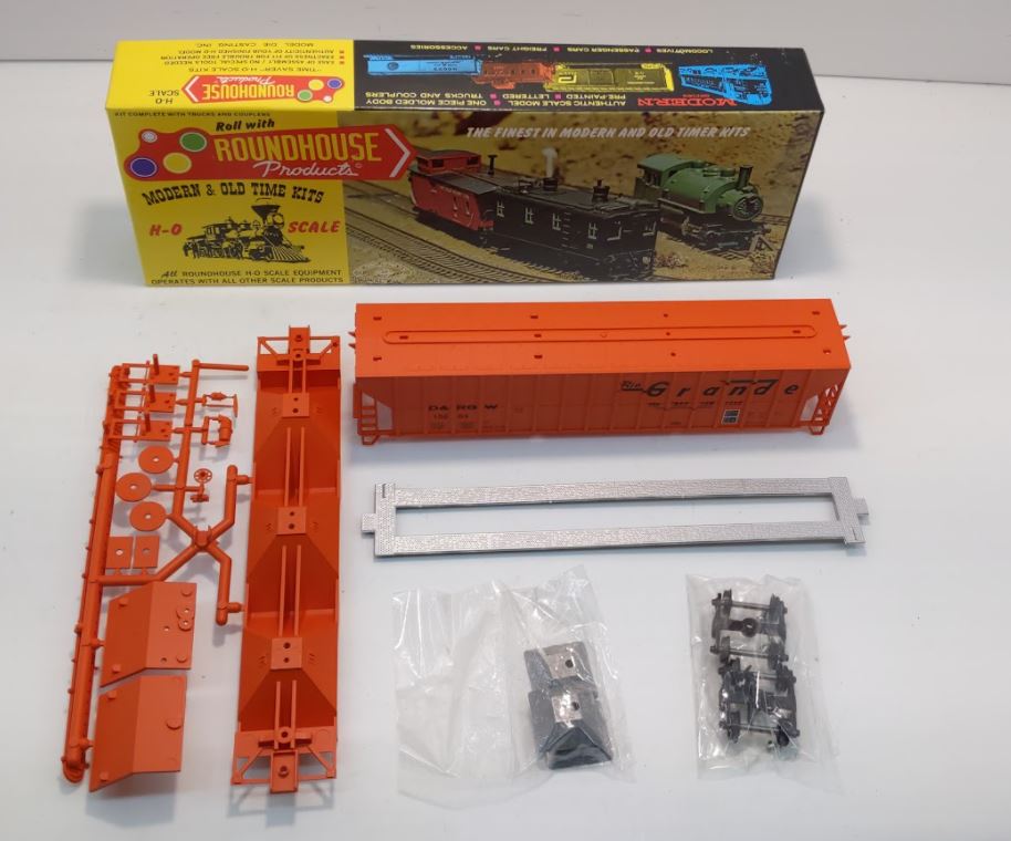 Roundhouse 3522 HO Scale Rio Grande 50' FMC Covered Hopper Kit