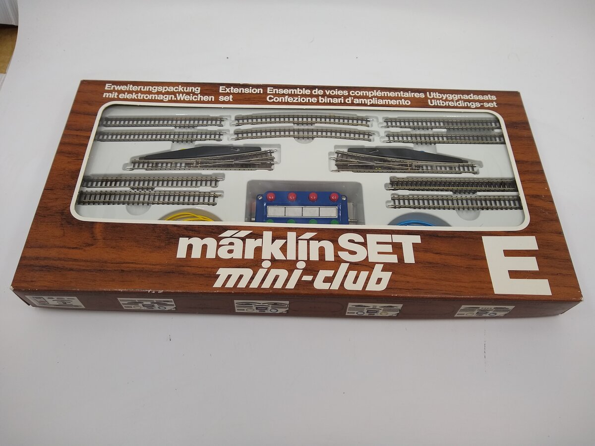 【通販安い】Marklin mini-club 8191 SET-E メルクリンミニクラブ 線路 ほか レイアウト等 おまとめ Zゲージ 鉄道模型 中古 ジャンク S6434011 Zゲージ