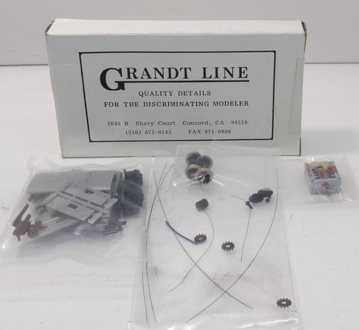 Grandt Line 7089 HO GE 23 Ton Box Cab Diesel Electric Locomotive Kit