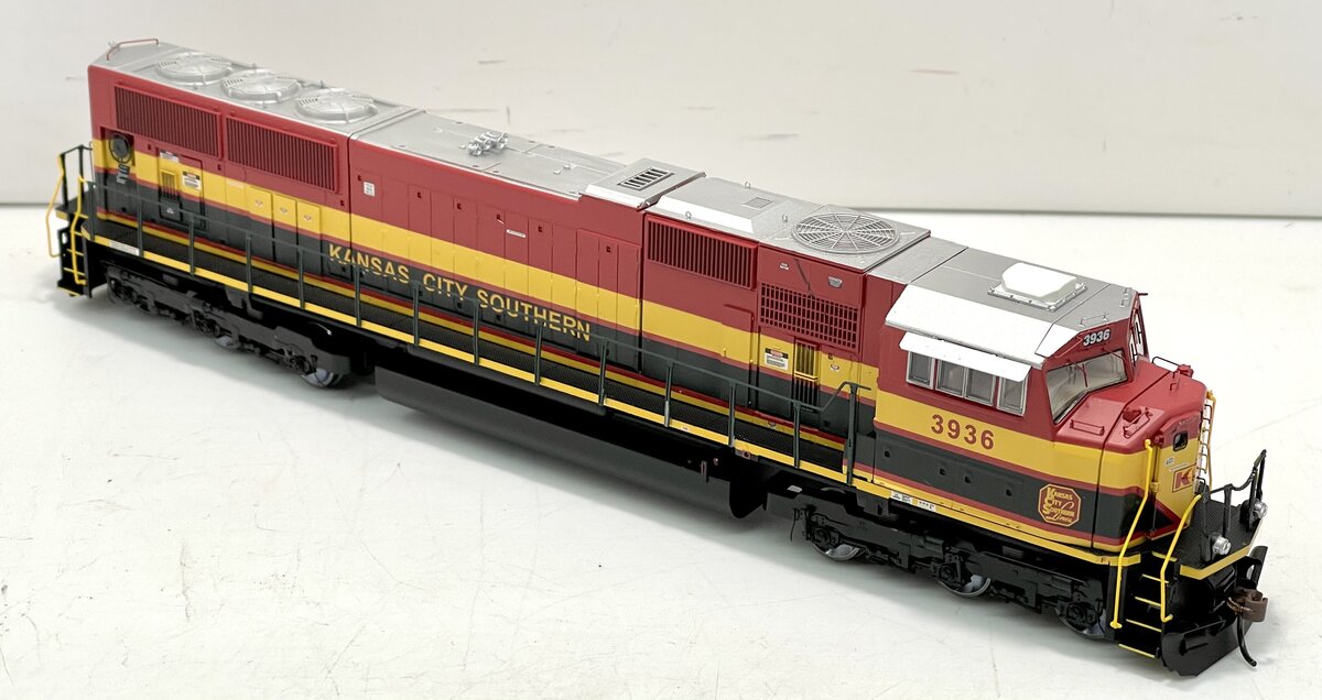 Athearn G64798 HO KCS SD70MAC Phase Vllla Diesel Locomotive #3936