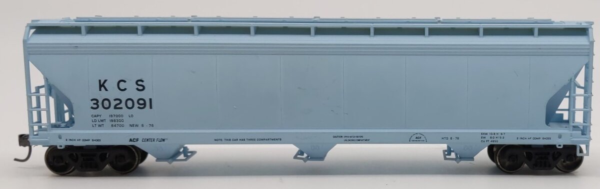 Accurail 2035 HO Scale KCS ACF 3-Bay Covered Hopper # 302091 Kit