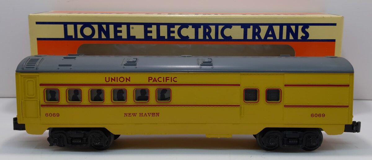 Lionel 6-16069 O Gauge Union Pacific New Haven Combo Car