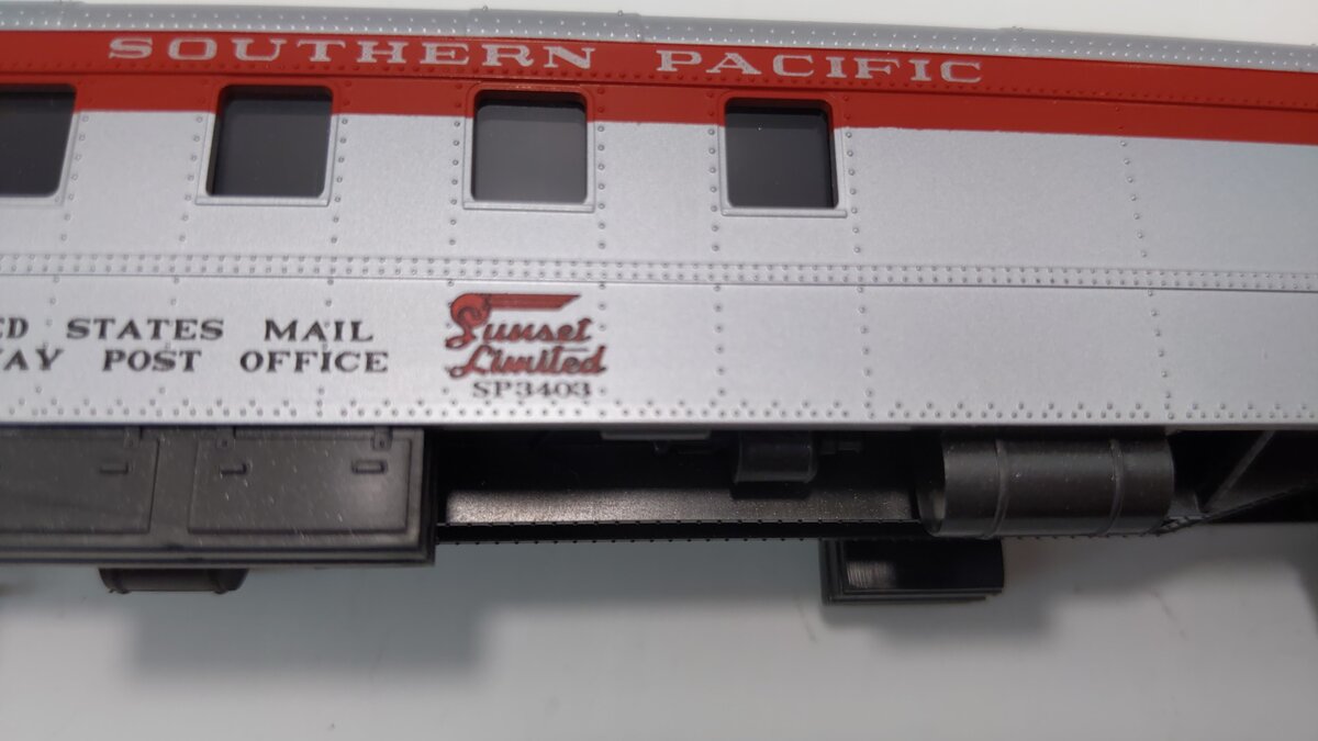 Rivarossi 2358/0 HO Supermodello Southern Pacific RPO Car # SP3403