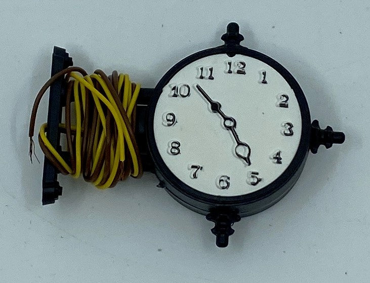 Pola 973 G Illuminated Station Clock