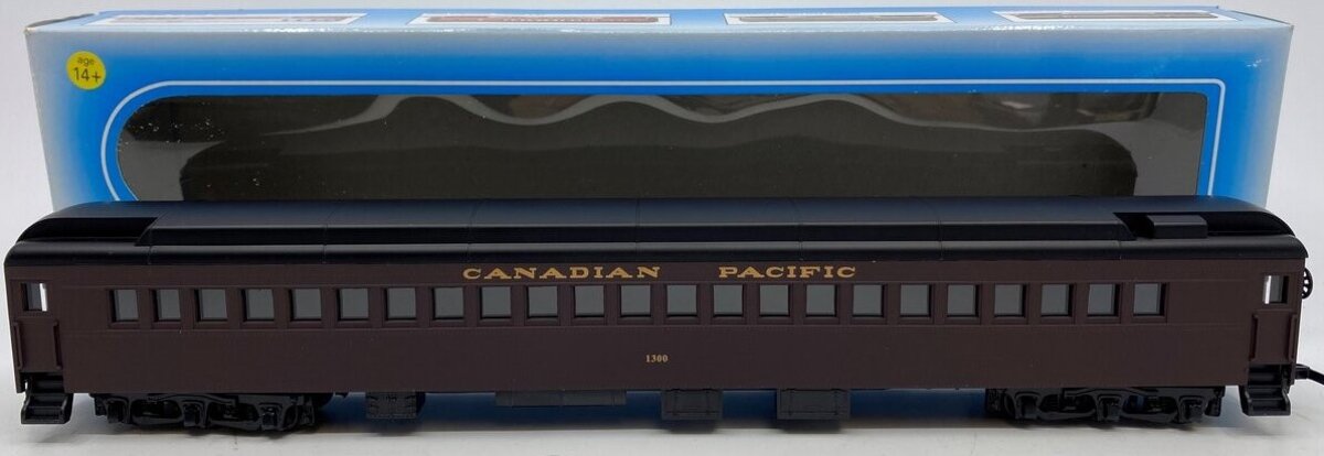 IHC 49111 HO Scale Canadian Pacific Heavyweight Coach Car #315