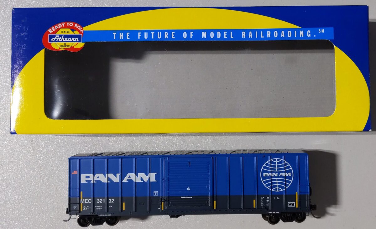 Athearn 92534 HO Scale Pan-Am Railways/MEC 50' FMC Boxcar #32132