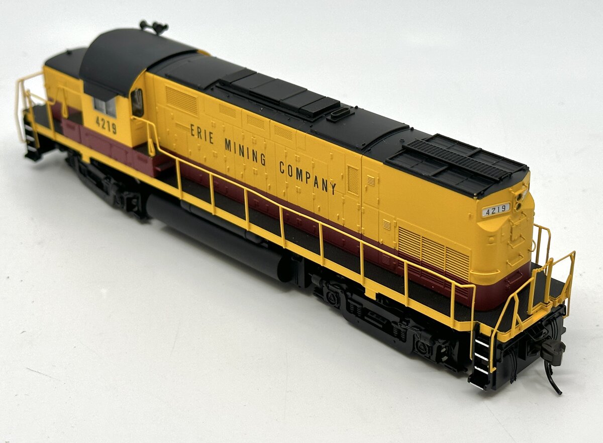 Atlas 10000539 Erie Mining C420 Diesel Locomotive #4219