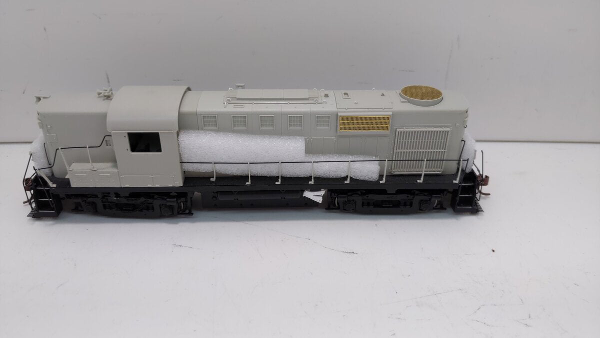 Rapido Trains 32545 HO Undecorated CP MLW RS-18 Diesel Locomotive w/DCC & Sound