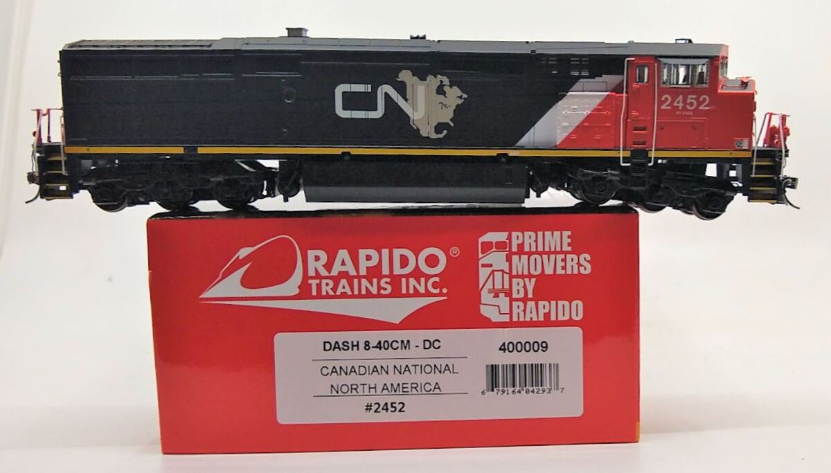 Rapido Trains 400009 HO Canadian National North America Dash 8-40CM #2452