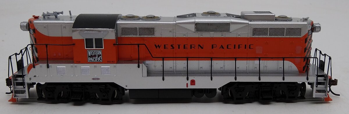 Bachmann 62416 HO Scale Western Pacific EMD GP7 Diesel Locomotive #709 with DCC