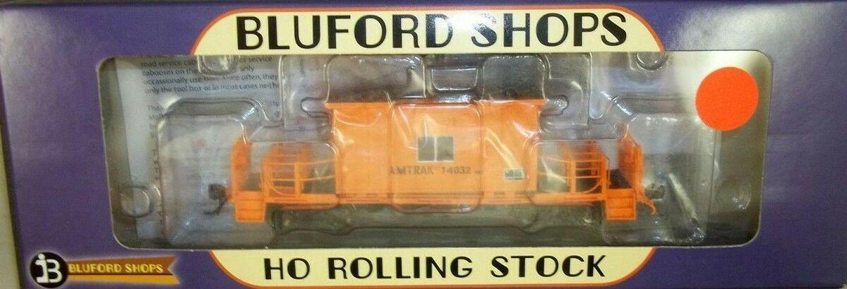 Bluford Shops 188-34041 HO Transfer Caboose-Long Roof Amtrak Road #14032