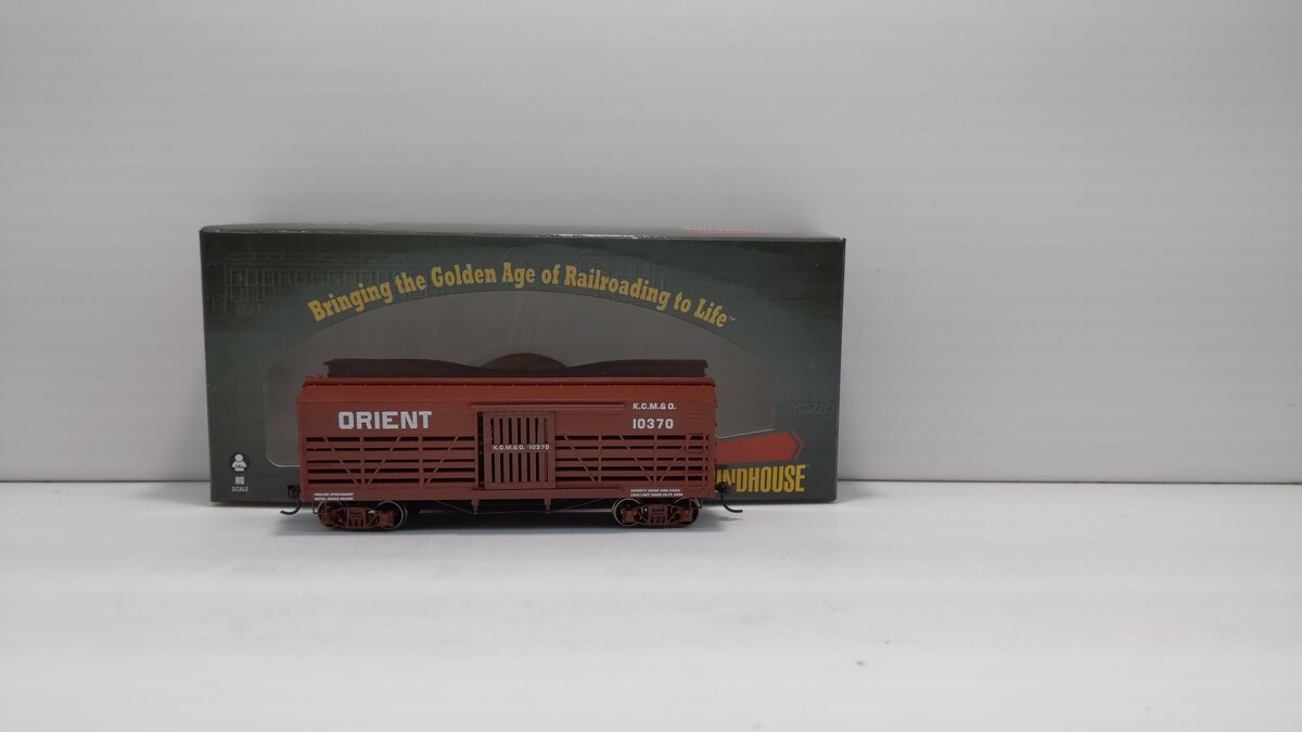 Roundhouse RND84211 HO Kansas City,Mexico & Orient Railway 36' Stock Car #10370