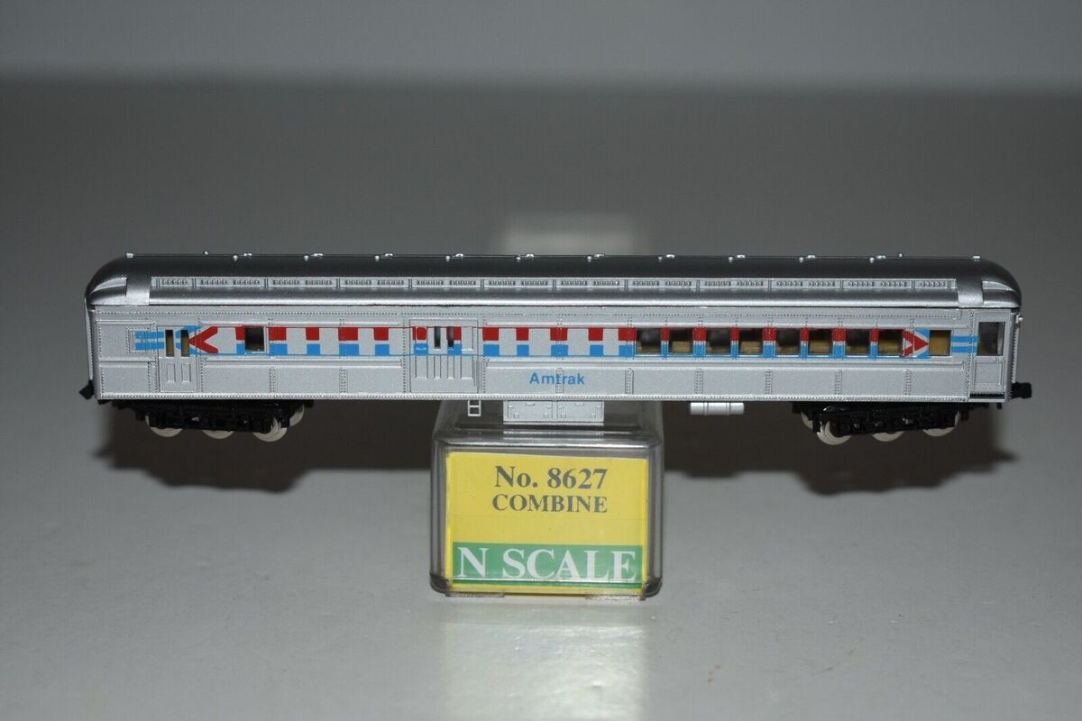 Model Power 8627 N Scale Amtrak Passenger Car