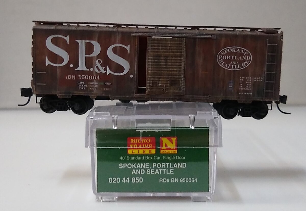 Micro-Trains 02044850 N SP&S BNSF Family Tree #2 40' Weathered Boxcar #950064