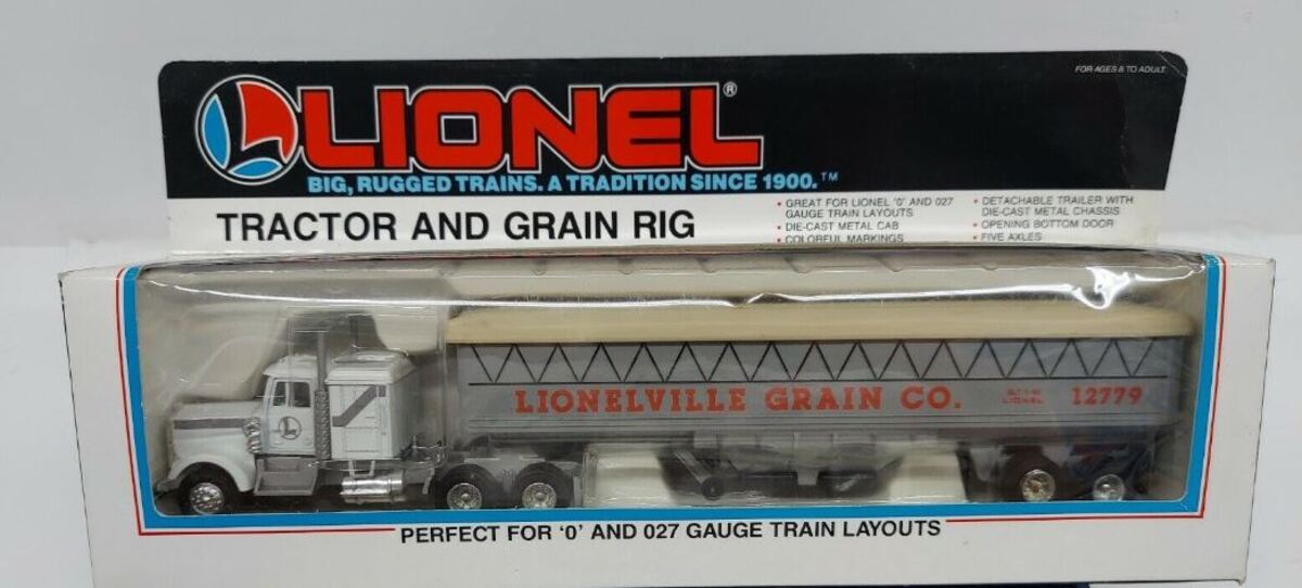 Lionel 6-12779 O Gauge Lionelville Grain Co. Tractor & Grain Rig