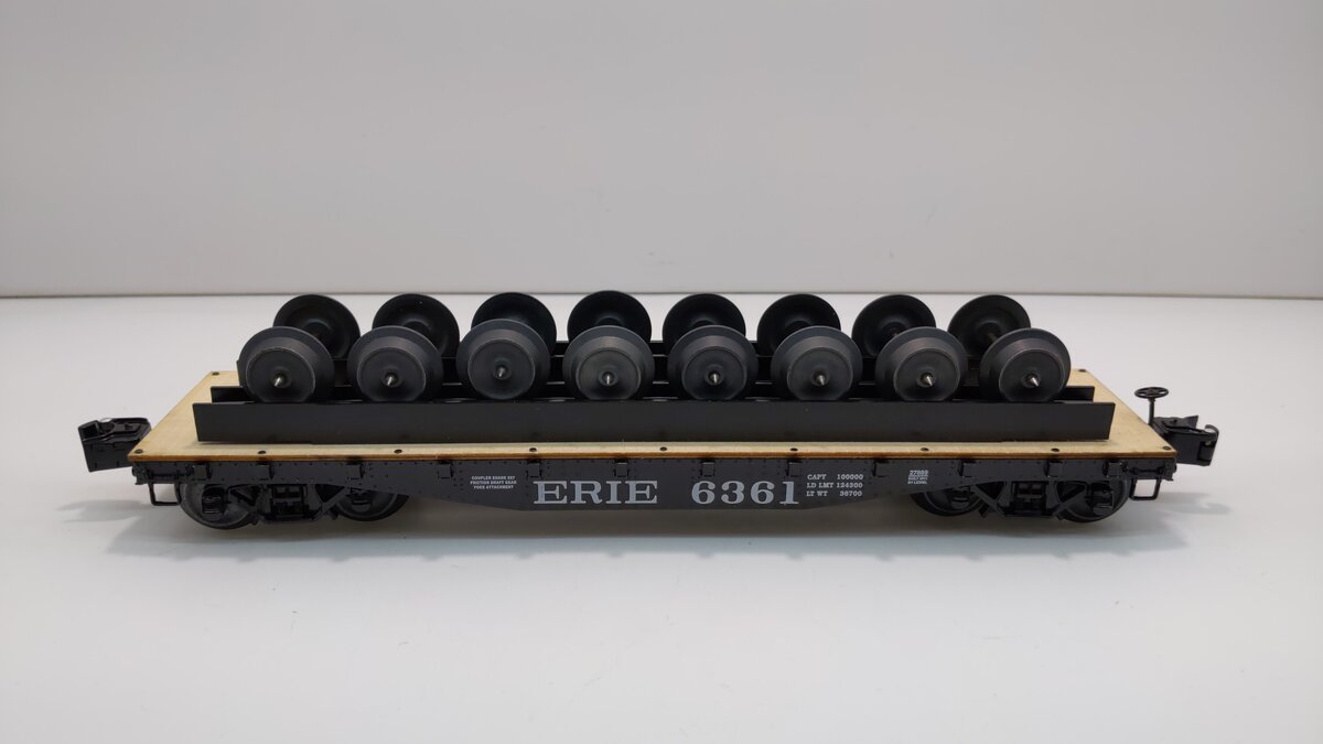 Lionel 6-27889 O Erie 40' Flatcar w/Wheel Load